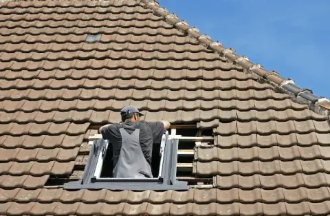 Pose de velux à Pointis Inard